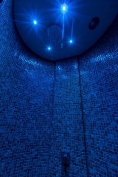 alexakis hotel and spa