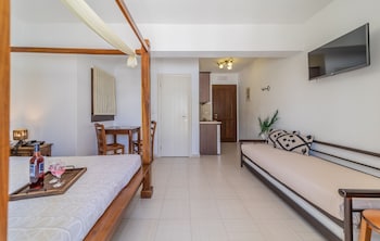 hotel anemomilos