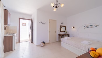 hotel anemomilos
