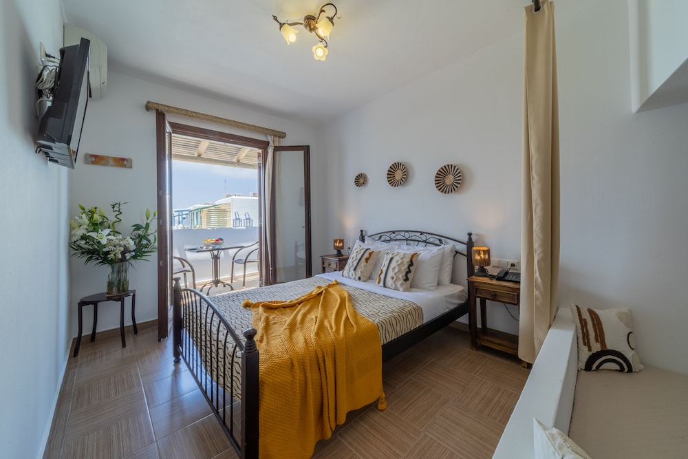 hotel anemomilos