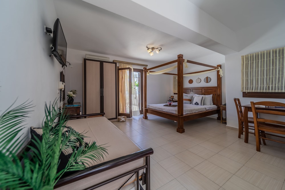 hotel anemomilos