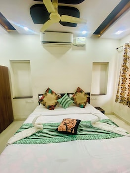 The Raj Place,,2 star