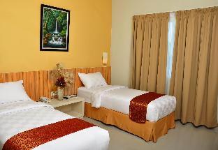 rangkayo basa halal hotel