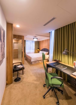 royal rose hotel ximen