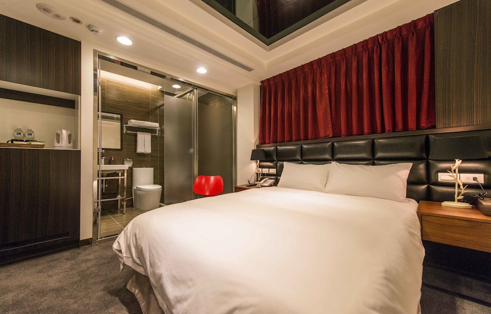royal rose hotel ximen