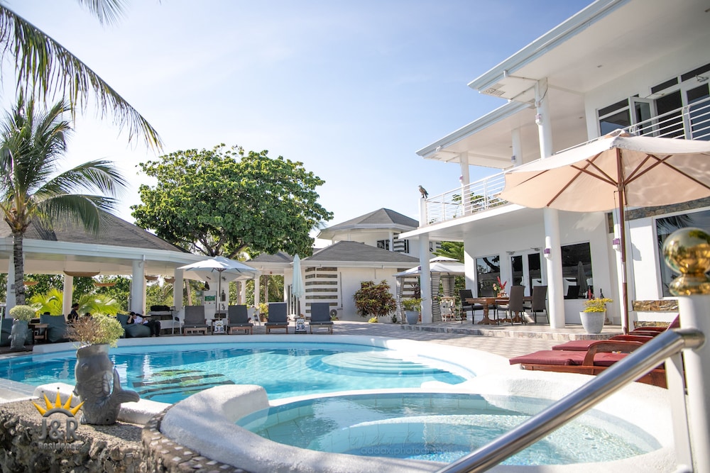 jandr residence