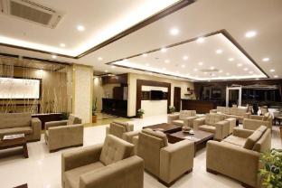 soylu hotel