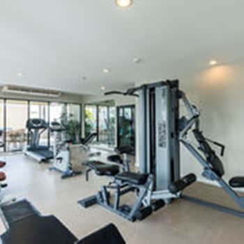 sea me spring tree hotel adults only