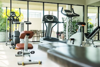 sea me spring tree hotel adults only