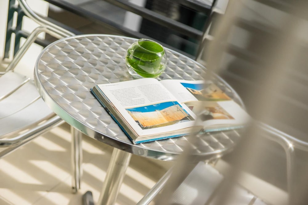 sea me spring tree hotel adults only