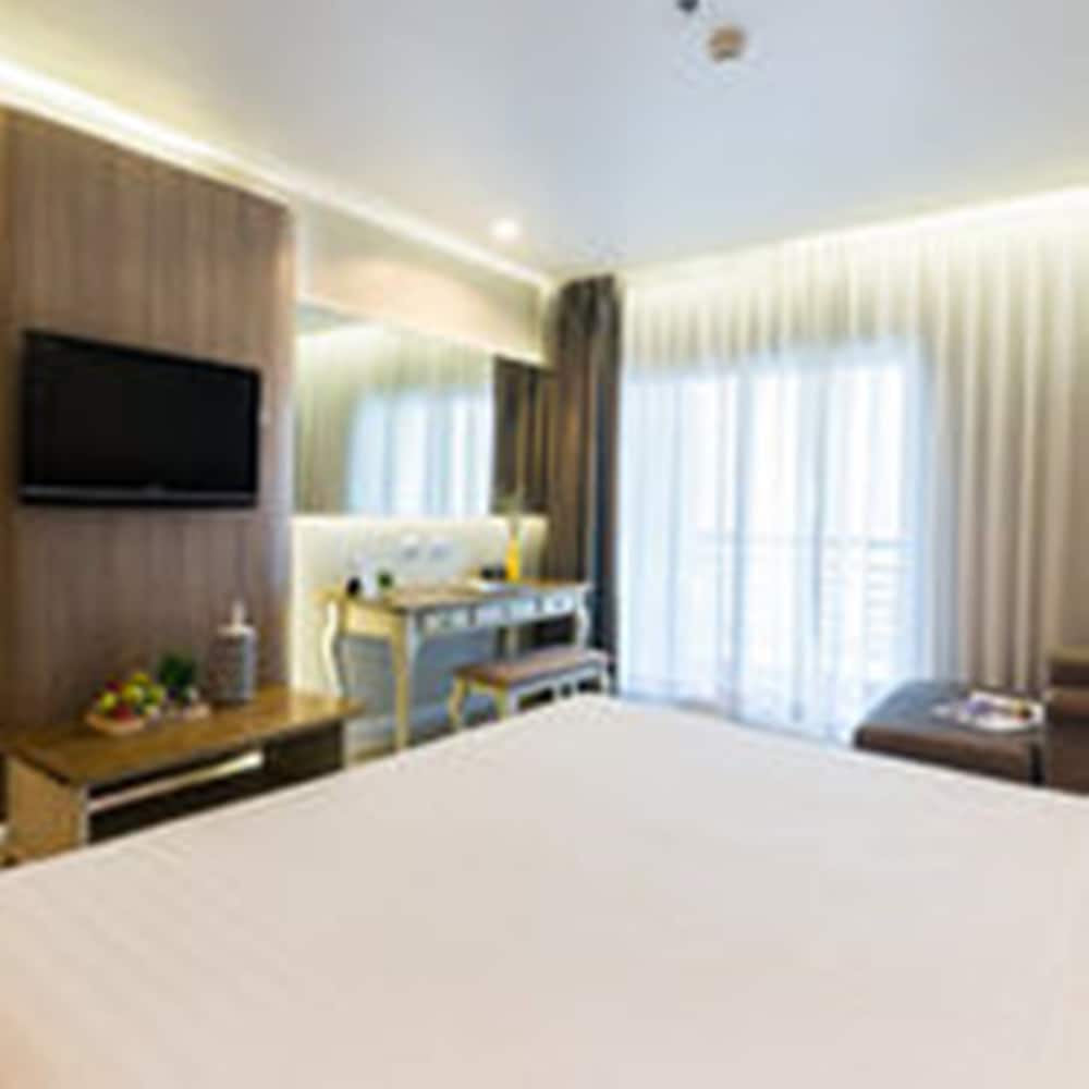 sea me spring tree hotel adults only