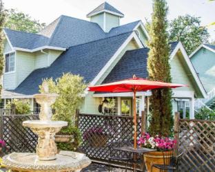 the inn at baechtel creek