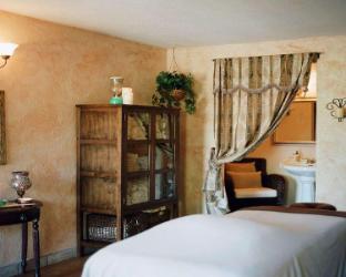 the inn at baechtel creek