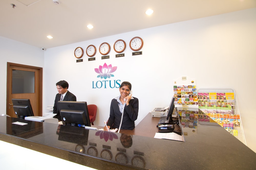 lotus hotel masjid india