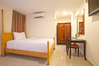 lotus hotel masjid india