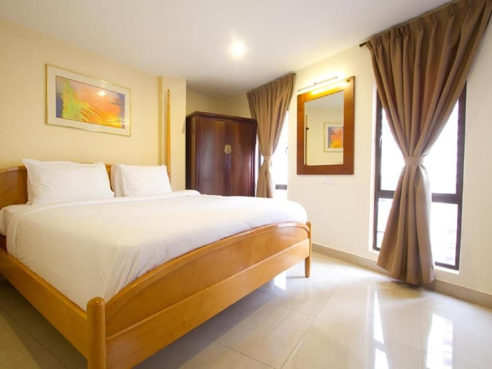 lotus hotel masjid india