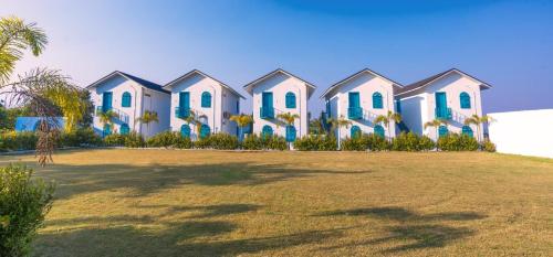 larissa resort