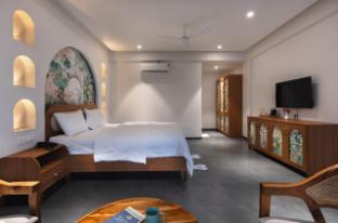 larissa resort