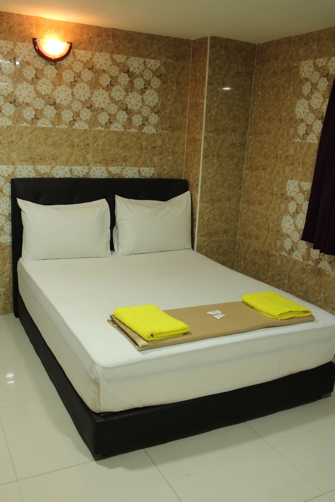 new wave hotel melawati