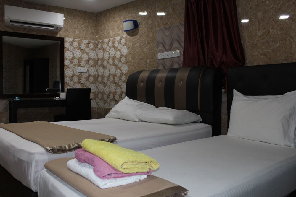 new wave hotel melawati