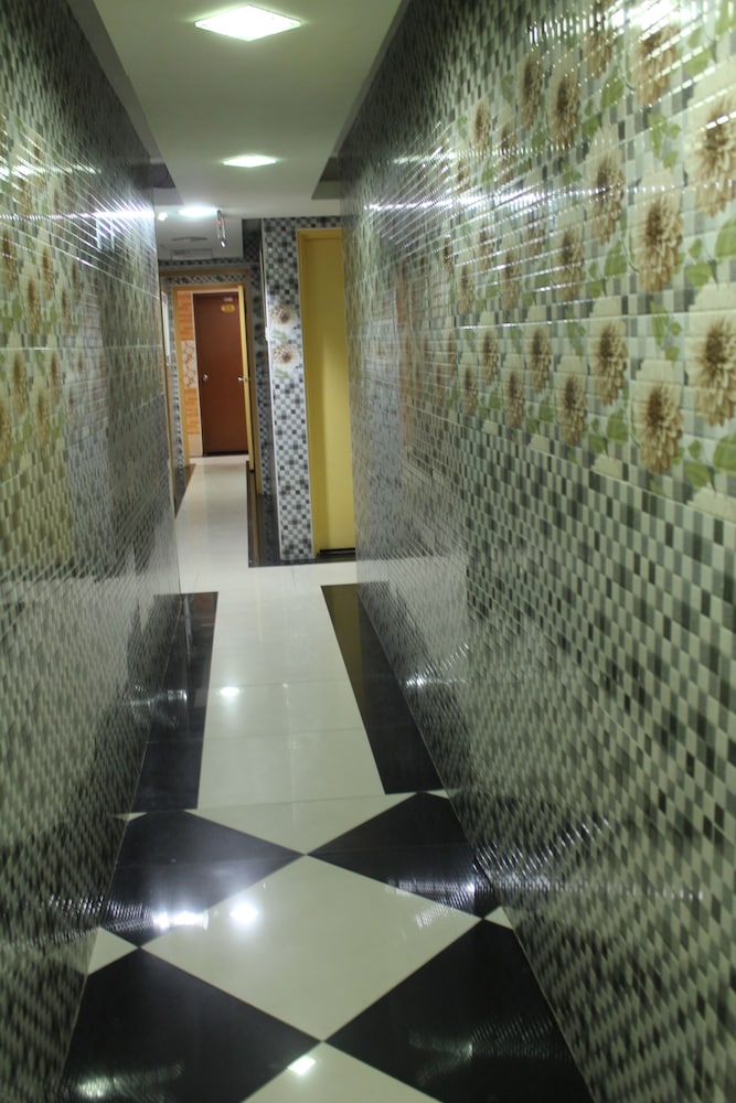 New Wave Hotel Melawati,Gombak>>Ampang,2 star