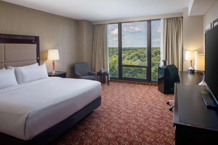 cherry hill hotel