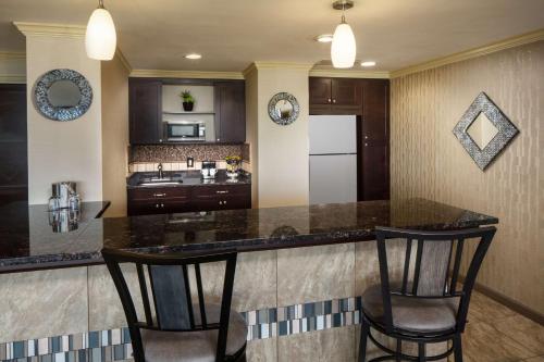 cherry hill hotel