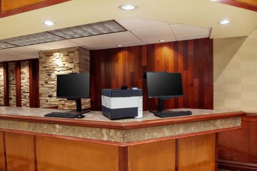 cherry hill hotel