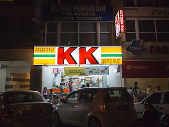 One Avenue,Kuala Lumpur>>Bandar Utama,2 star