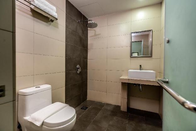 orange hotel kota kemuning shah alam