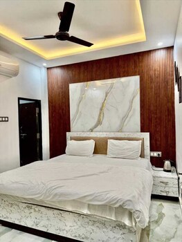 Sapphire The Ganga View,,2 star