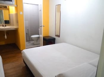 petaling street hotel chinatown