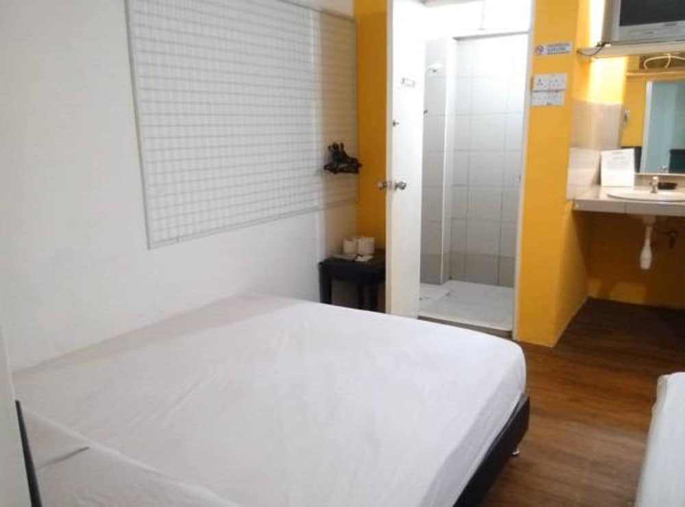 petaling street hotel chinatown