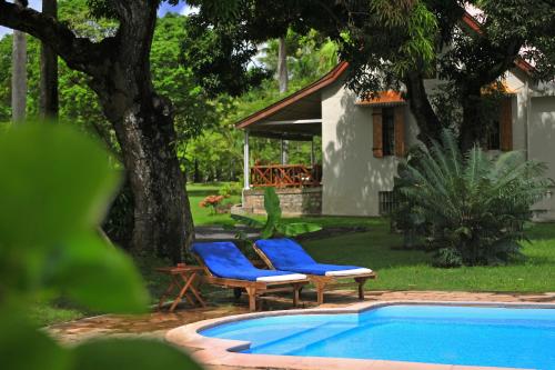 Auberge De Saint Aubin,Chemin Grenier>>Blue Bay,4 star