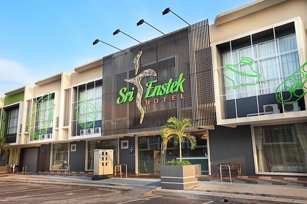 sri enstek hotel