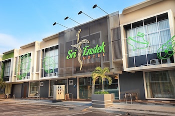 sri enstek hotel