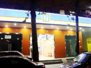7 days inn xian xishaomen laodong road metro station