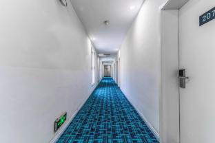 7 days inn xian xishaomen laodong road metro station