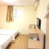 7 days inn xian xishaomen laodong road metro station