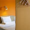 7 days inn xian xishaomen laodong road metro station