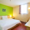 7 days inn xian xishaomen laodong road metro station