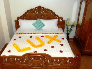 lux guesthouse