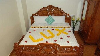 lux guesthouse