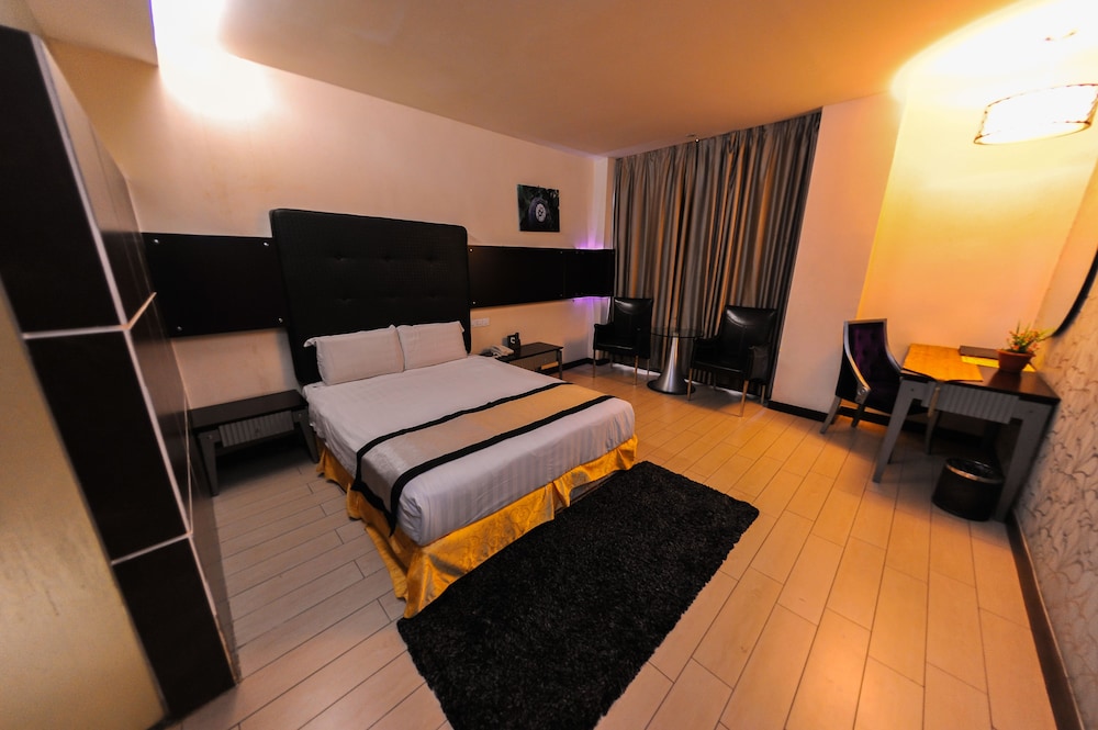shervinton executive boutique hotel