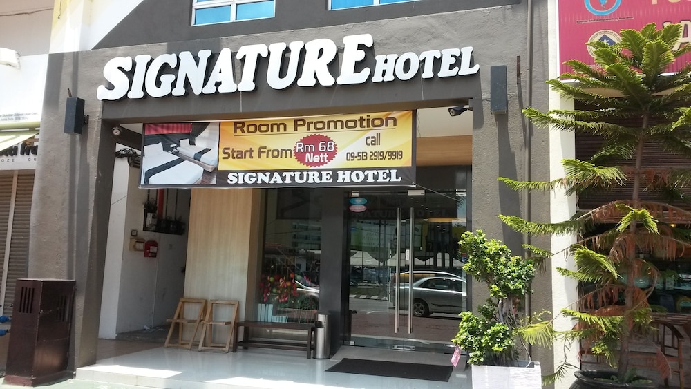 signature hotel