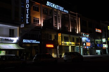 signature hotel