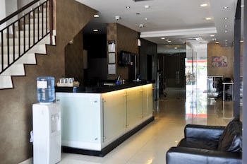signature hotel