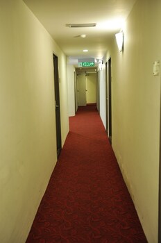 signature hotel