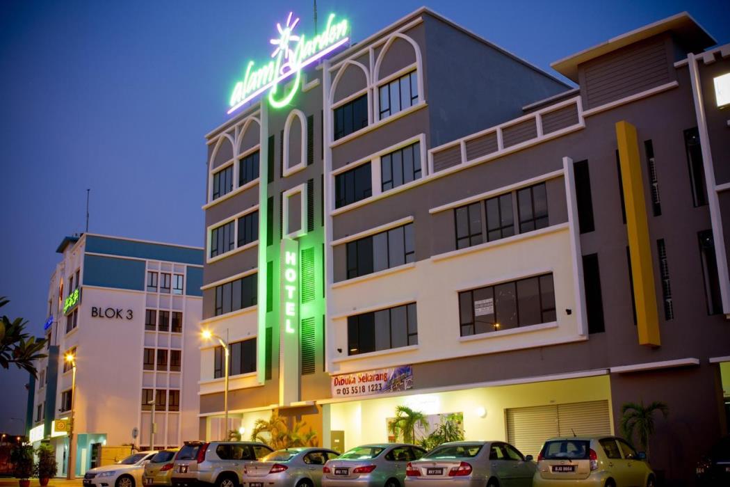 alami garden hotel adults only