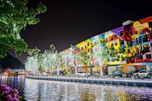 906 riverside hotel